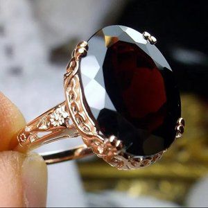 18K Gold vintage gemstone ring